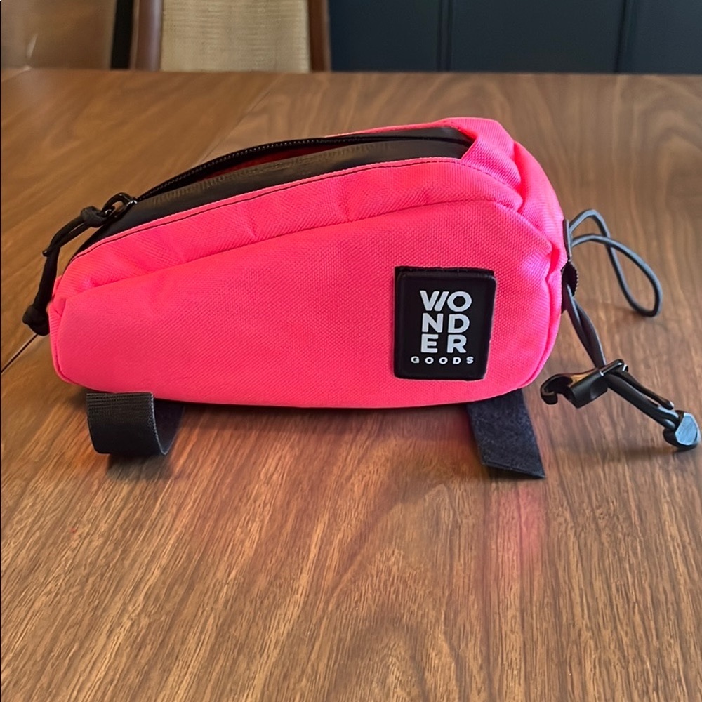 Wonder Goods Top Tube Neon Pink Bike Bag